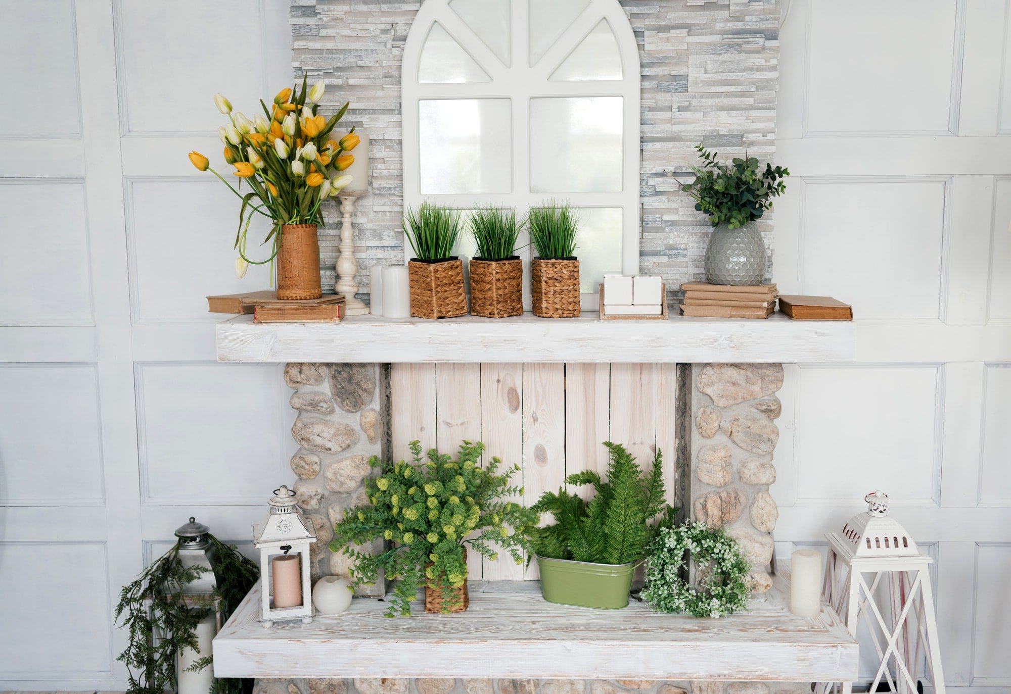 HOVR Floating Shelf Bracket - 8 Ft Length